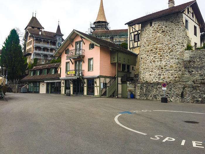 Hotel Schlosspintli Spiez Buitenkant foto