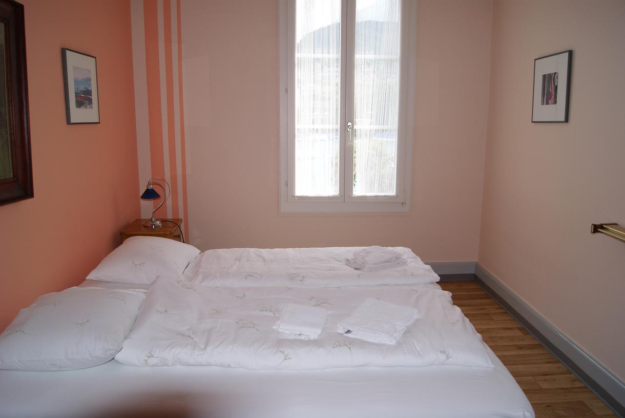 Hotel Schlosspintli Spiez Buitenkant foto