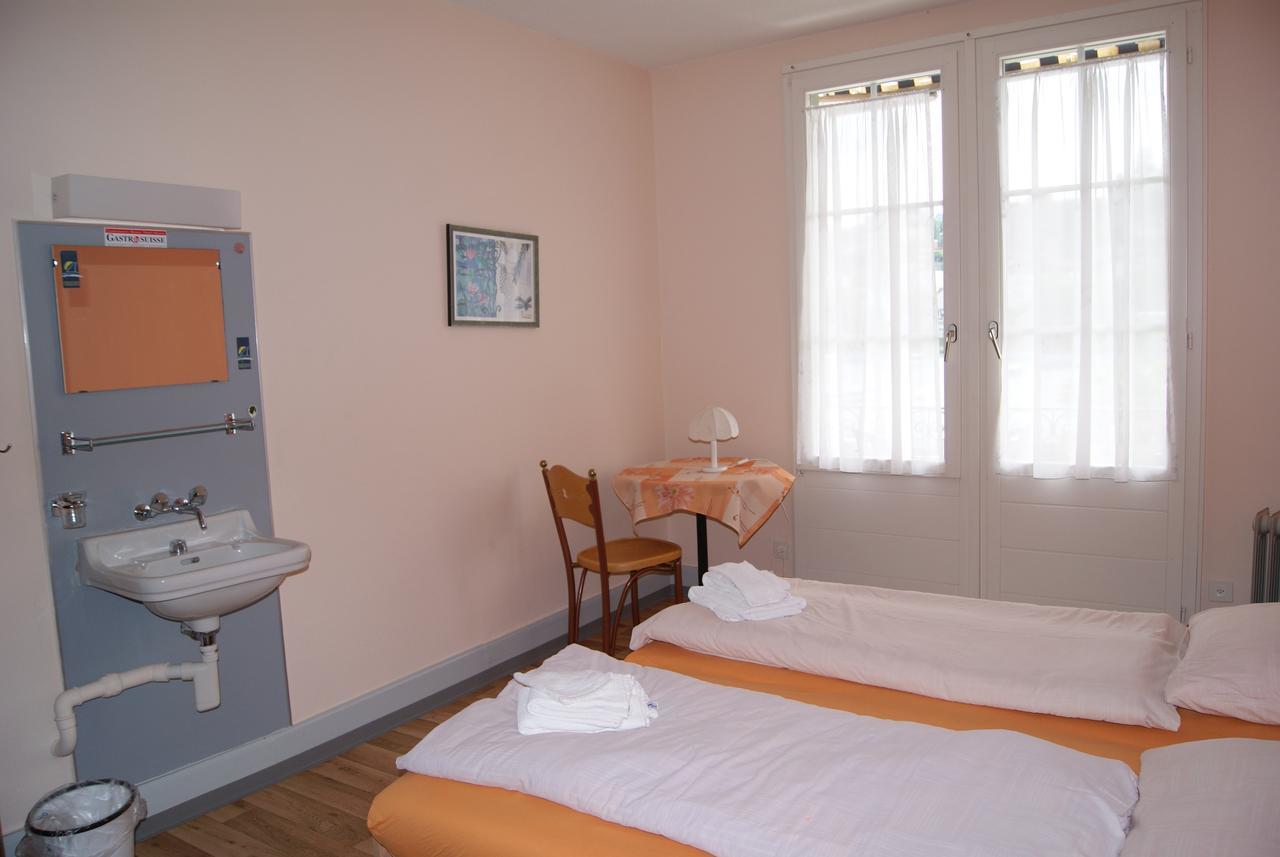 Hotel Schlosspintli Spiez Buitenkant foto