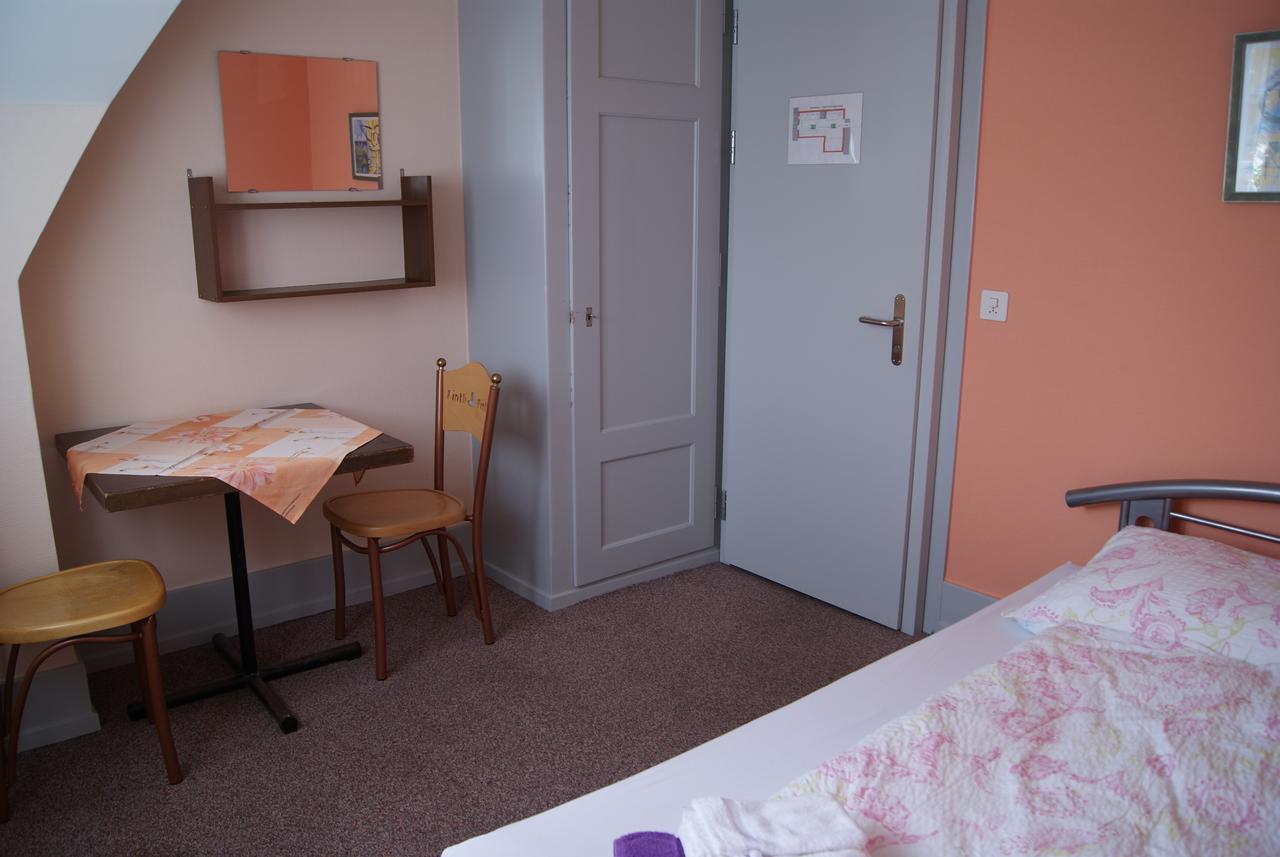 Hotel Schlosspintli Spiez Buitenkant foto