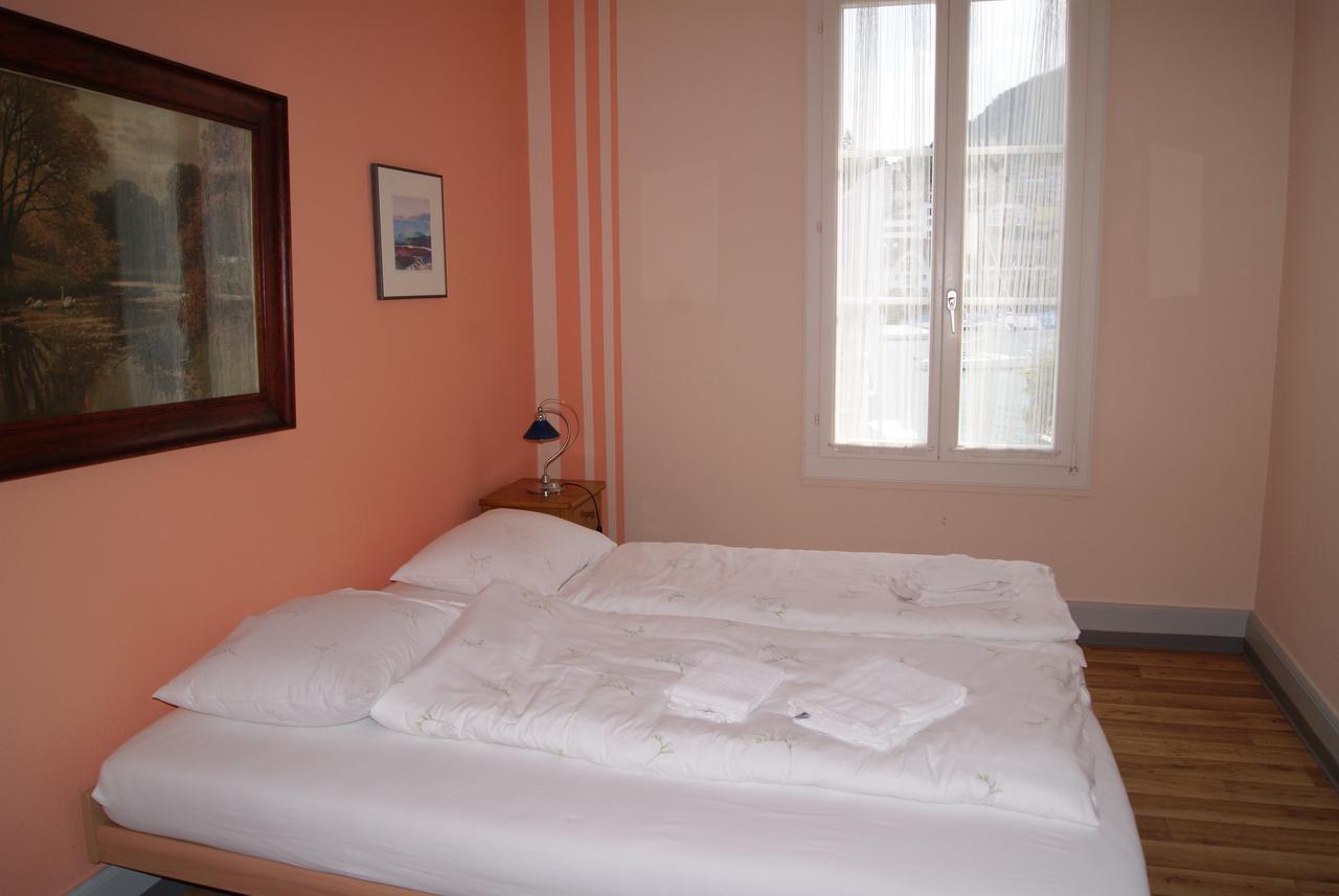Hotel Schlosspintli Spiez Buitenkant foto